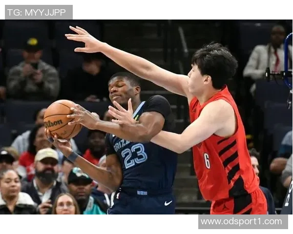 美媒批评克罗宁未引进三分射手选杨瀚森而非科沃德显慵懒无能 美媒批评克罗宁未引进三分射手选杨瀚森而非科沃德显慵懒无能